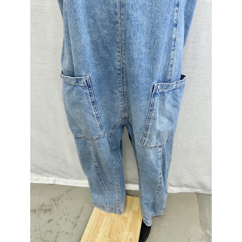Free People High Roller Slouchy overalls in Kansas Cotton Blue Denim Size Medium - Picture 3 of 16